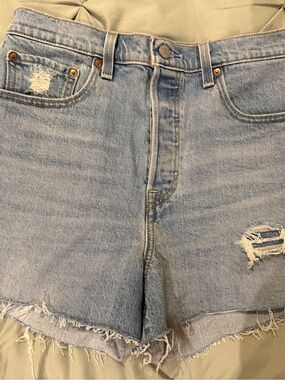 Levi’s Red Tab Ribcage Denim Shorts